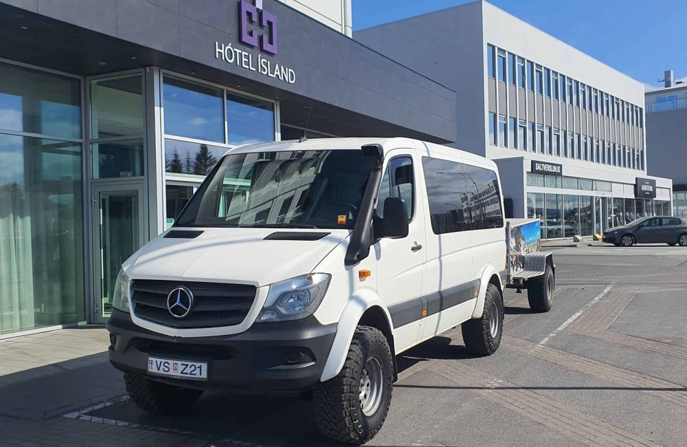 Pickup from hotel or bus stop in Iceland