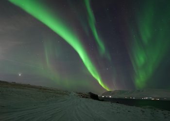 Northern-Lights-at-Hvalfjordur-1680x840-1