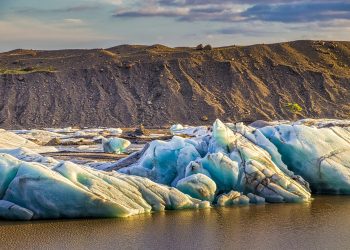 andreas-m-qyRD1n7dVuw-unsplash