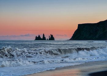 photo of beach in south coast of Iceland