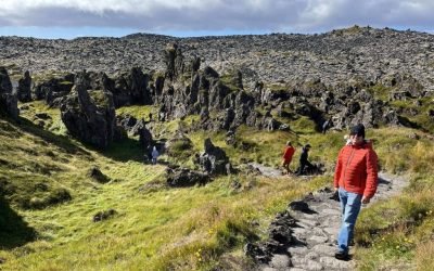 enjoying-hiking-snaefellnes-peninsula